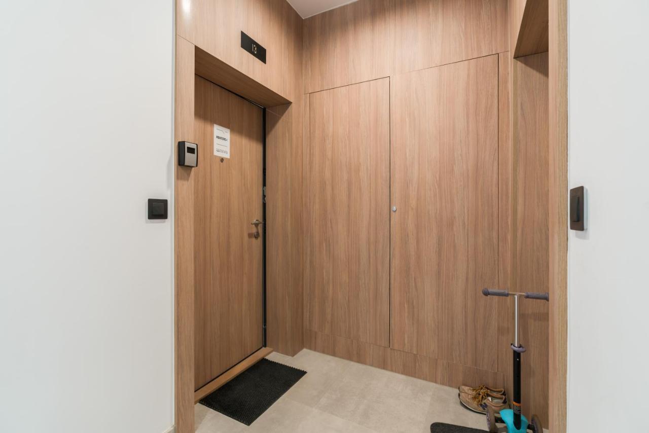 Old Town Apartments Podgorze By Noclegi Renters Познан Екстериор снимка